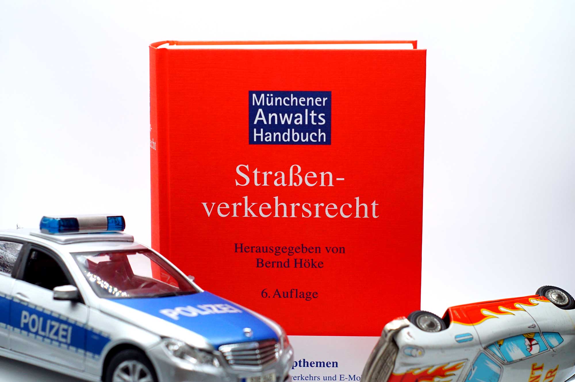 Anwaltshandbuch Verkehrsrecht mit Polizei- u. Unfallfahrzeug