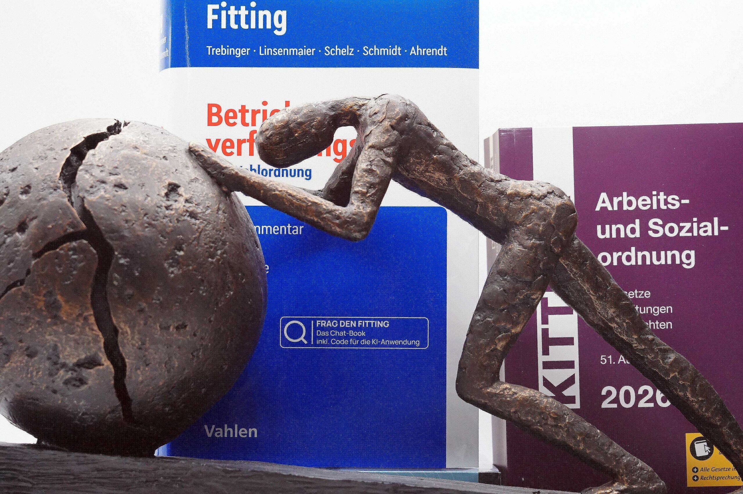 Sisyphus-Figur mit Fitting und Kittner